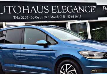 VW Touran 141.000 km 14.490 &euro; Duisburg 47178