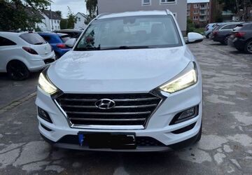 Hyundai TUCSON 106.000 km 16.400 &euro; Gelsenkirchen 45891