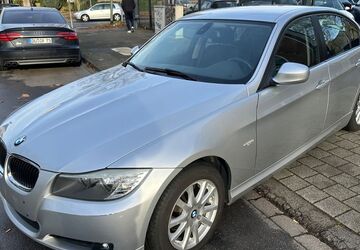 BMW 318 182.000 km 5.799 &euro; Duisburg 47226