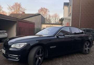BMW 740 250.000 km 14.999 &euro; Gelsenkirchen 45886
