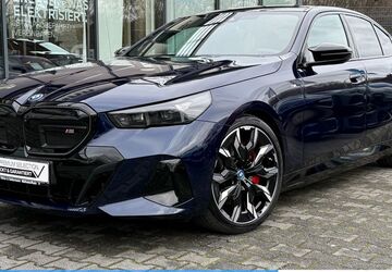 BMW i5 7.691 km 67.550 &euro; Mülheim 45472
