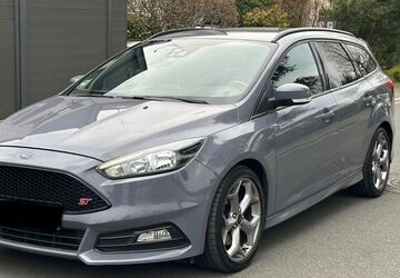 Ford Focus 97.000 km 14.990 &euro; Bochum-Wattenscheid 44866
