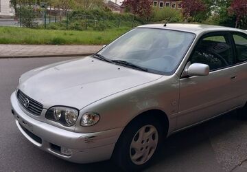 Toyota Corolla 62.989 km 2.350 &euro; Duisburg 47198