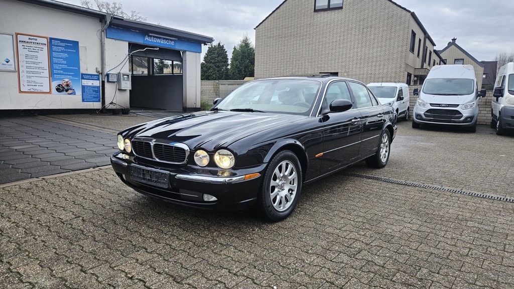 Jaguar XJ6 157.606 km 8.900 &euro; Oberhausen 46117