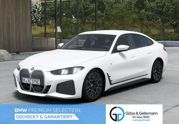 BMW i4 28.314 km 52.750 &euro; Mülheim 45472