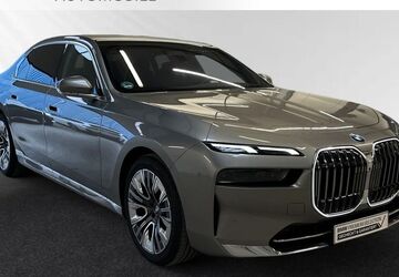 BMW 740 47.121 km 84.741 &euro; Wesel 46485