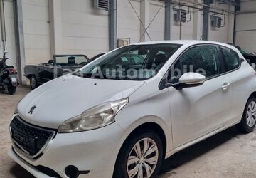 Peugeot 208 107.000 km 4.599 &euro; Dinslaken 46539