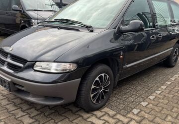 Chrysler Voyager 105.000 km 4.999 &euro; Mülheim an der Ruhr 45472