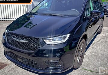 Chrysler Pacifica 50.069 km 33.987 &euro; Essen 45356