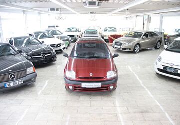 Renault Clio 145.000 km 1.990 &euro; Essen 45356