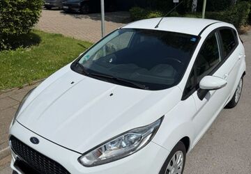 Ford Fiesta 121.450 km 5.999 &euro; Essen 45133
