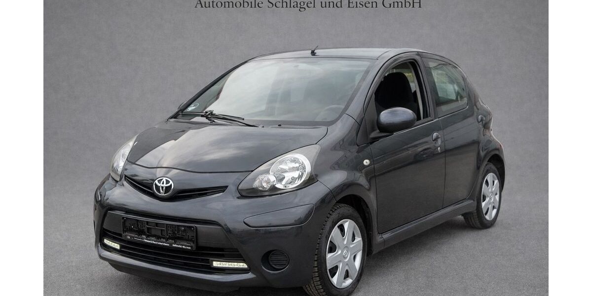 Toyota Aygo (X) 45.000 km 6.900 &euro; Herten 45701