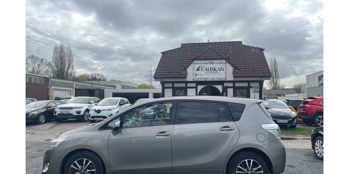 Toyota Verso 216.744 km 5.990 &euro; Dinslaken 46539