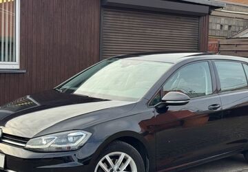 VW Golf 207.000 km 12.450 &euro; Duisburg 47179