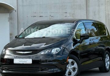 Chrysler Pacifica 25.587 km 25.990 &euro; Essen 45141