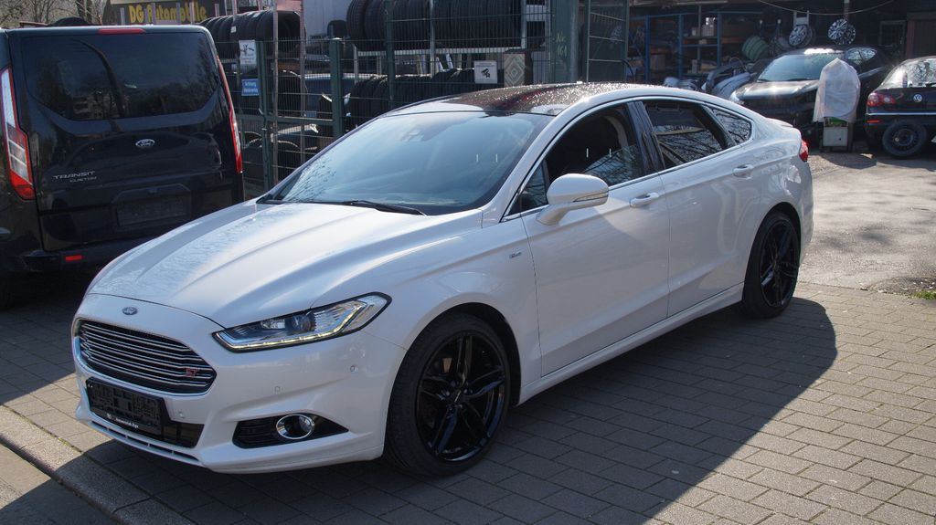 Ford Mondeo 175.000 km 8.999 &euro; Bochum 44793