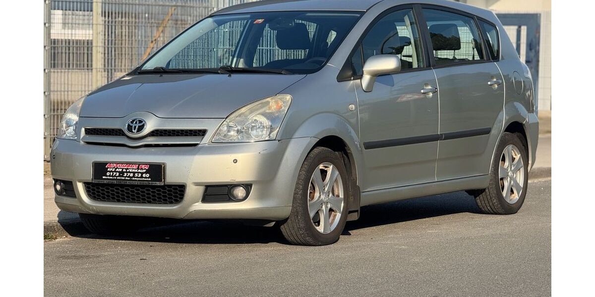 Toyota Corolla Verso 110.000 km 5.490 &euro; Oer-Erkenschwick 45739