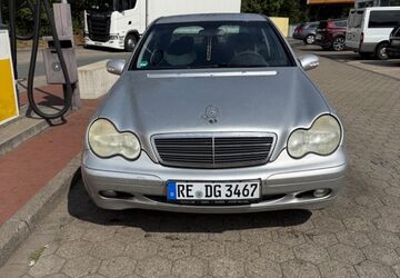 Mercedes-Benz C 200 299.820 km 2.000 &euro; Gladbeck 45964