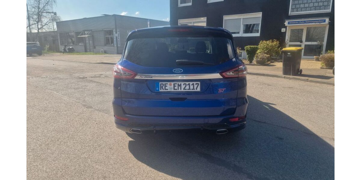 Ford S-Max 192.000 km 11.999 &euro; Gladbeck 45968