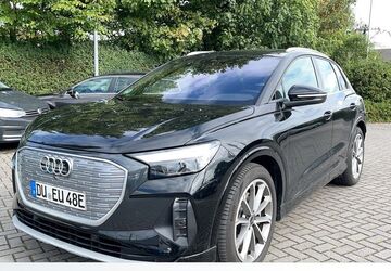 Audi Q4 e-tron 14.990 km 49.850 &euro; Duisburg 47178