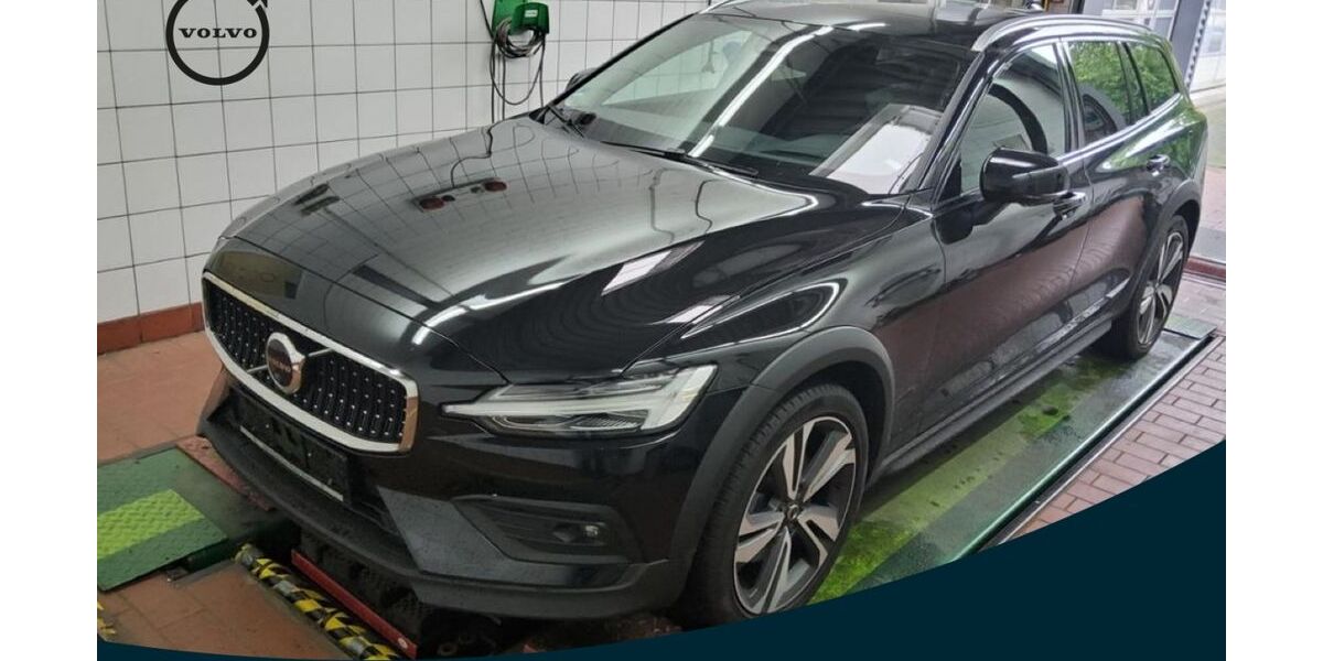 Volvo V60 Cross Country 47.350 km 39.890 &euro; Witten 58453