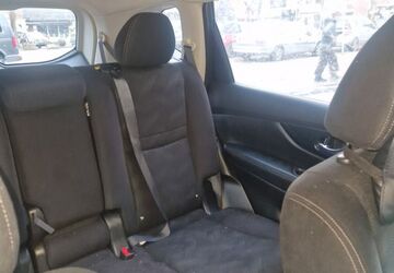 Nissan X-Trail 129.000 km 14.200 &euro; Wesel 46487