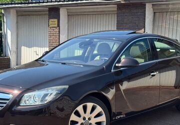 Opel Insignia 128.000 km 7.900 &euro; Duisburg 47179