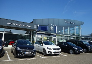 Peugeot 5008 127.400 km 30.250 &euro; Bochum 44801