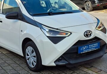 Toyota Aygo (X) 101.440 km 7.290 &euro; Duisburg 47269