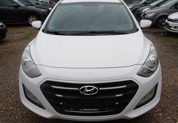 Hyundai i30 212.000 km 4.599 &euro; Oberhausen 46149