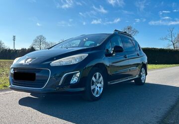 Peugeot 308 91.800 km 4.799 &euro; Wesel 46487
