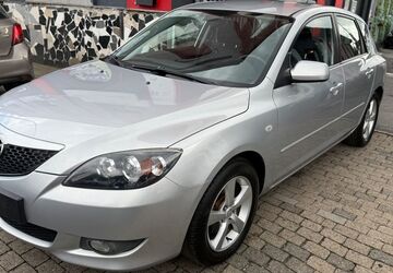 Mazda 3 84.000 km 3.990 &euro; Essen 45143