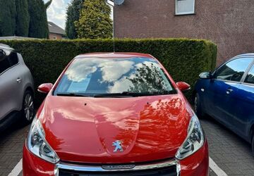 Peugeot 208 91.655 km 6.400 &euro; Erle-Raesfeld 46348
