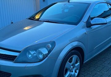 Opel Astra 212.500 km 2.149 &euro; Oberhausen 46049