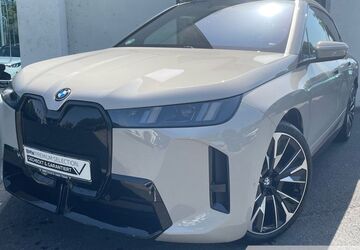 BMW iX 12.909 km 88.870 &euro; Essen 45134