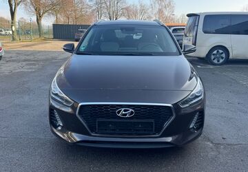 Hyundai i30 85.000 km 10.999 &euro; Gelsenkirchen 45879