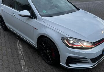 VW Golf 71.000 km 22.700 &euro; Recklinghausen 45665