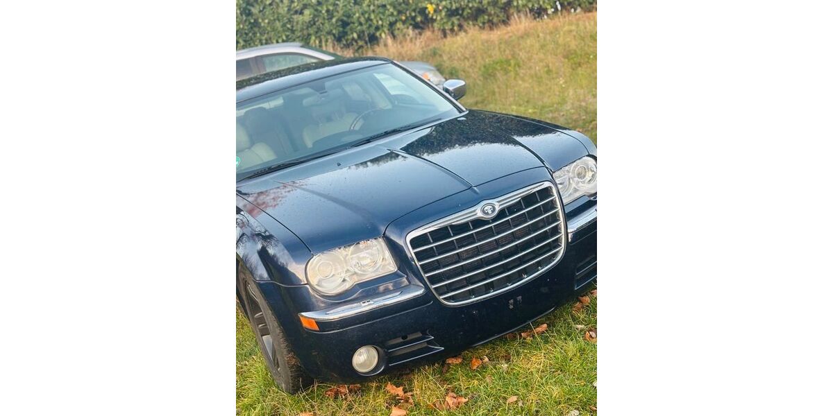 Chrysler 300C 147.600 km 6.390 &euro; Duisburg 47058