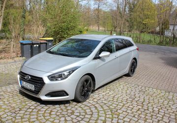 Hyundai i40 168.000 km 6.750 &euro; Oer-Erkenschwick 45739