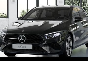 Mercedes-Benz A 180 9.900 km 38.490 &euro; Duisburg 47138