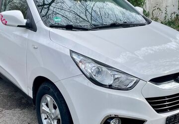 Hyundai ix35 119.000 km 6.000 &euro; Marl 45772