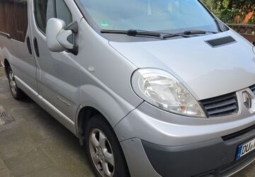 Renault Trafic 221.100 km 9.990 &euro; Duisburg 47249