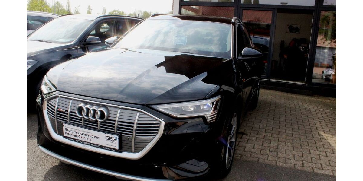 Audi e-tron 67.600 km 36.950 &euro; Mülheim a.d.Ruhr 45472