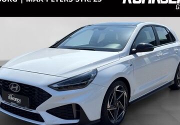 Hyundai i30 18.300 km 23.990 &euro; Duisburg 47059