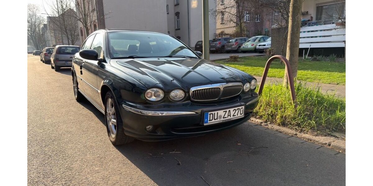 Jaguar X-Type 136.000 km 2.950 &euro; Duisburg 47177