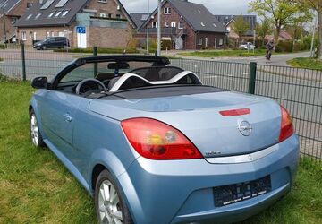 Opel Tigra 74.000 km 3.400 &euro; Duisburg 47198