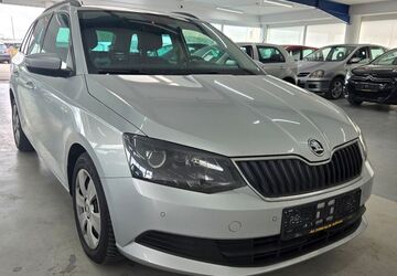 Skoda Fabia 142.381 km 7.899 &euro; Rheinberg 47495