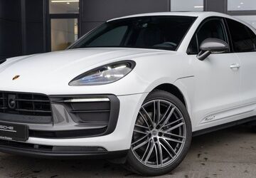 Porsche Macan 21.900 km 71.590 &euro; Dinslaken 46535