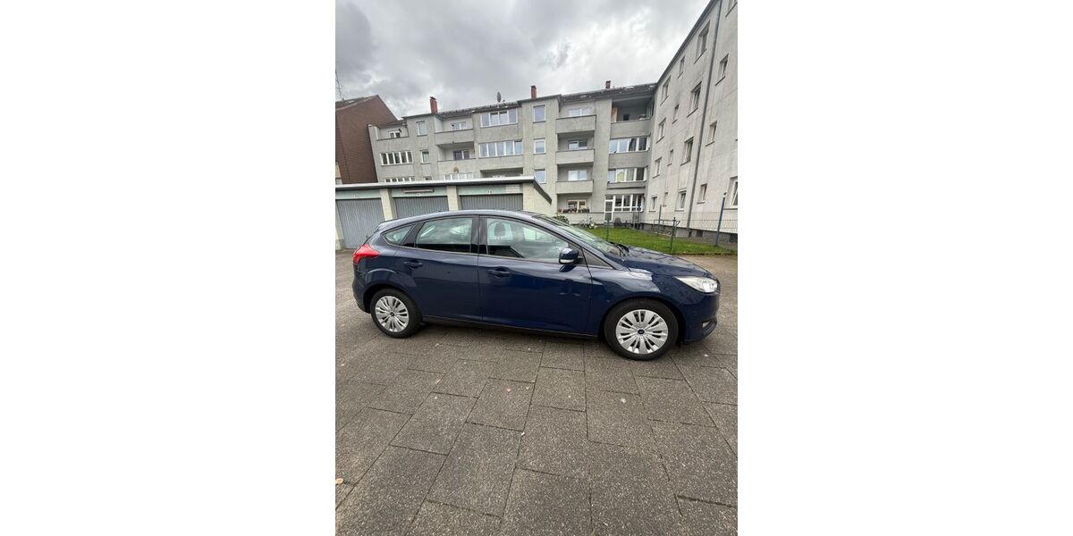 Ford Focus 131.000 km 7.700 &euro; Duisburg 47057