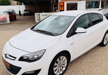 Opel Astra 61.270 km 8.680 &euro; Moers 47445